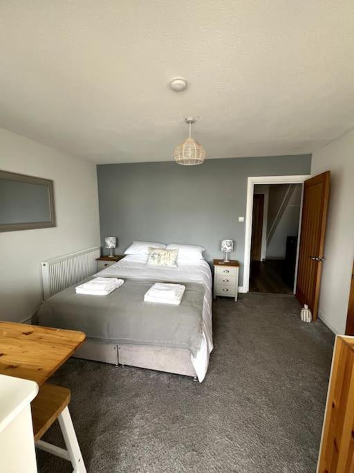 Beach Front Apartment Pwllheli Exterior photo